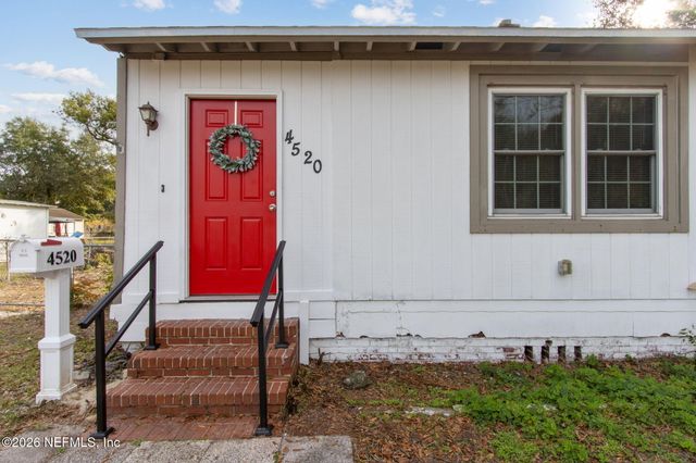 4520 BIRKENHEAD Road, Jacksonville, FL 32210