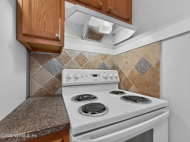 2736 LYDIA Street, Jacksonville, FL 32205