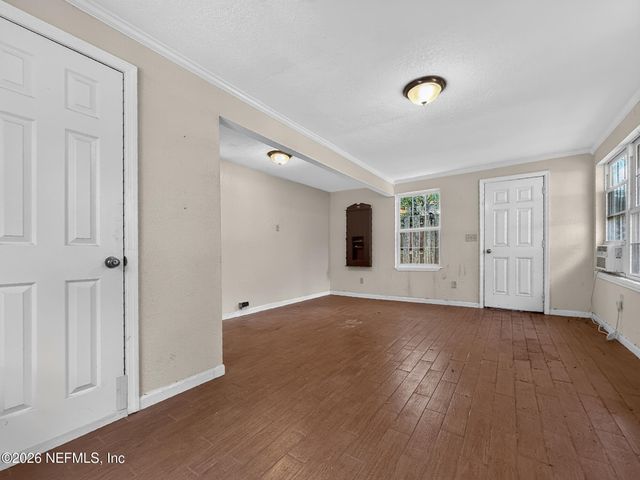2736 LYDIA Street, Jacksonville, FL 32205