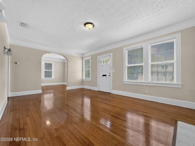 2736 LYDIA Street, Jacksonville, FL 32205