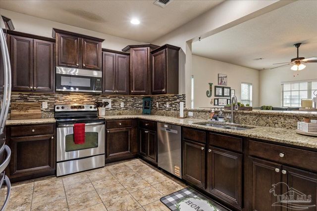 1760 Brantley Dr, Gulf Breeze, FL 32563