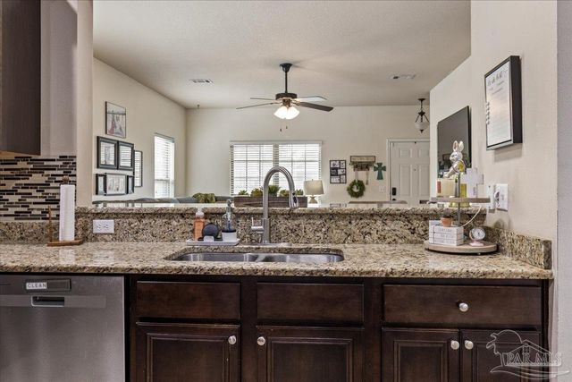 1760 Brantley Dr, Gulf Breeze, FL 32563