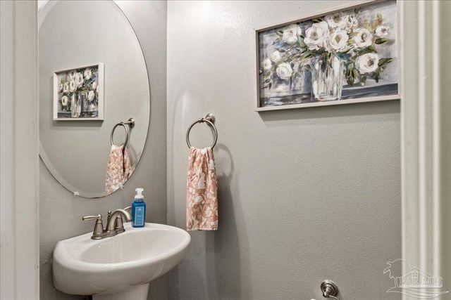 1760 Brantley Dr, Gulf Breeze, FL 32563