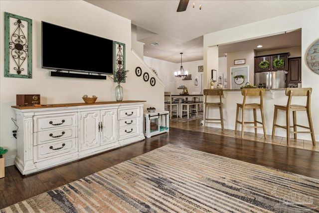 1760 Brantley Dr, Gulf Breeze, FL 32563