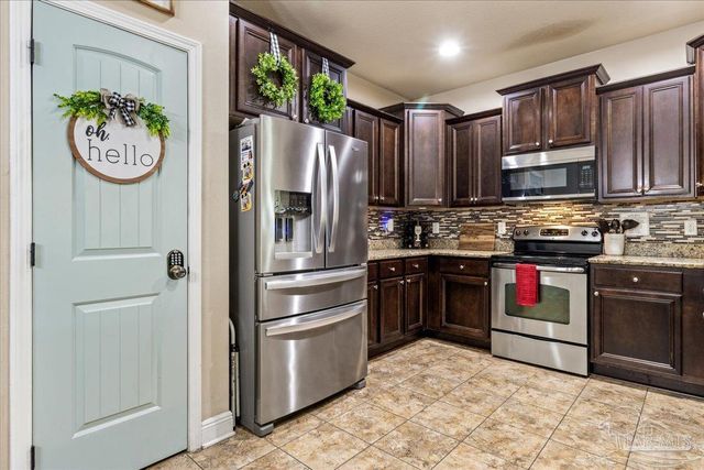 1760 Brantley Dr, Gulf Breeze, FL 32563