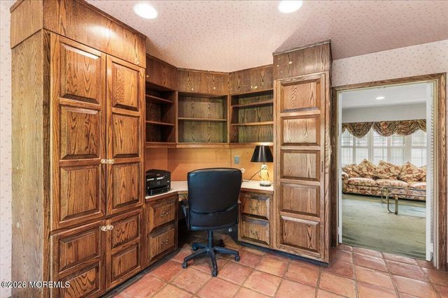 2 Steward Lane, Manalapan, NJ 07726