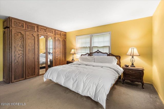 2 Steward Lane, Manalapan, NJ 07726