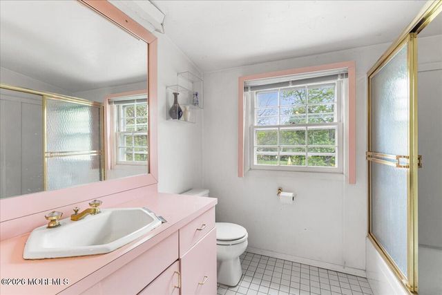 2 Steward Lane, Manalapan, NJ 07726