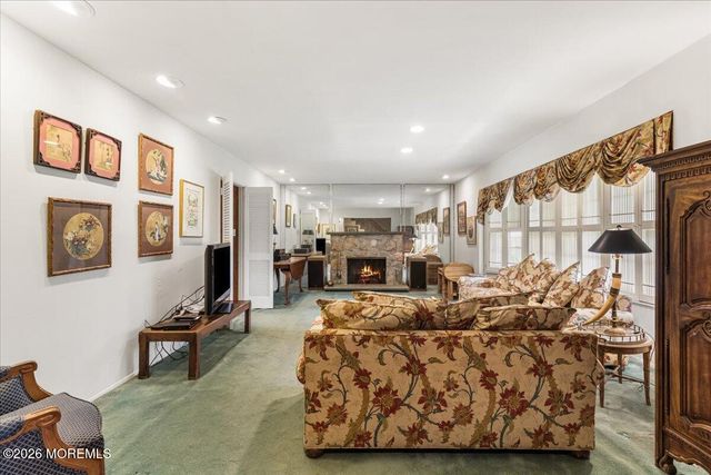 2 Steward Lane, Manalapan, NJ 07726