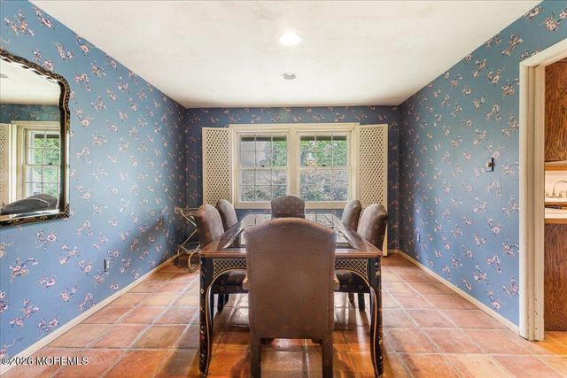 2 Steward Lane, Manalapan, NJ 07726
