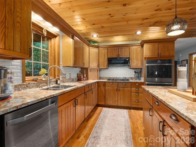 233 Rocky Face Drive, Canton, NC 28716