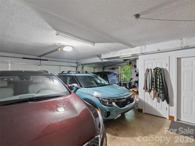 233 Rocky Face Drive, Canton, NC 28716