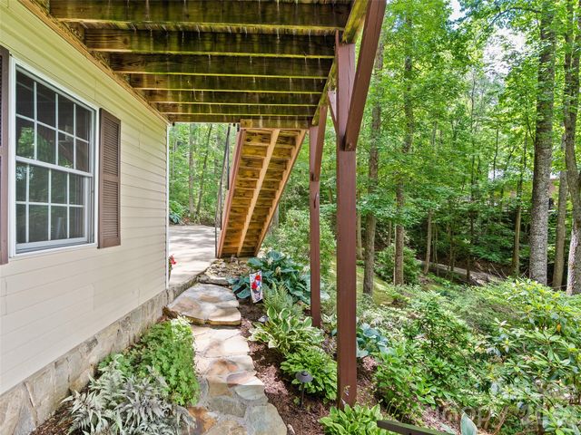 233 Rocky Face Drive, Canton, NC 28716