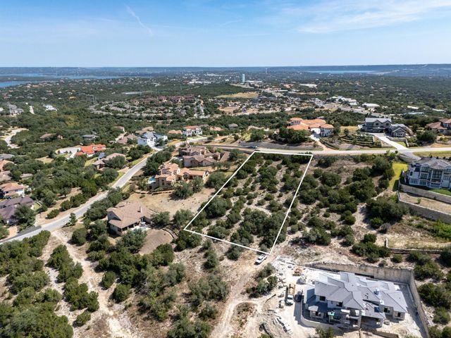 104 Piazza Vetta DR, Lakeway, TX 78734