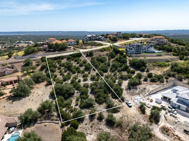 104 Piazza Vetta DR, Lakeway, TX 78734