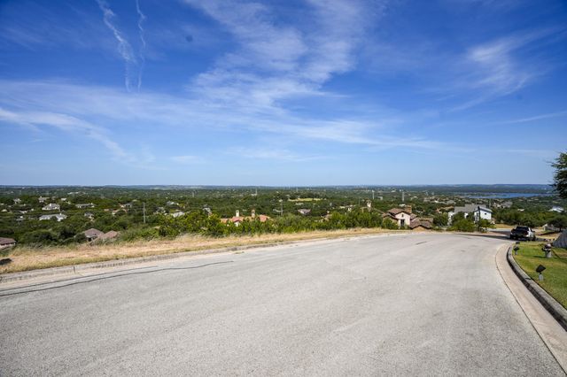 104 Piazza Vetta DR, Lakeway, TX 78734