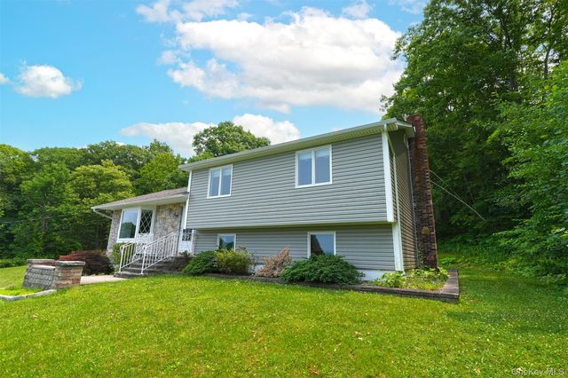 128 Lookout Pass, Stormville, NY 12582