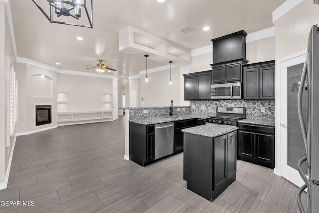 3728 Loma Jacinto Drive, El Paso, TX 79938