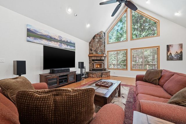 27985 Starlight Dr, Pioneer, CA 95666