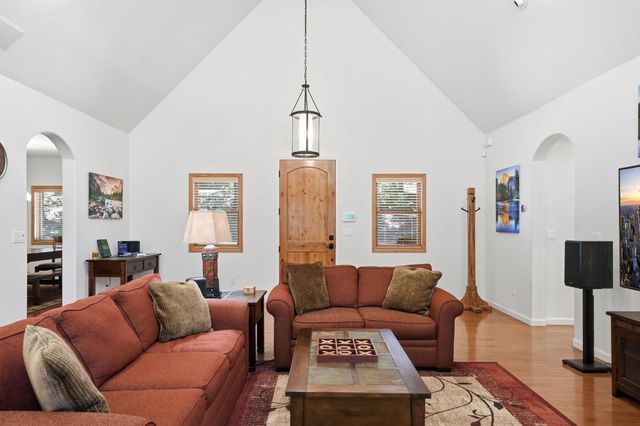 27985 Starlight Dr, Pioneer, CA 95666