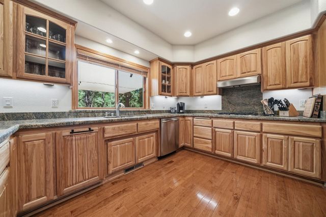 27985 Starlight Dr, Pioneer, CA 95666