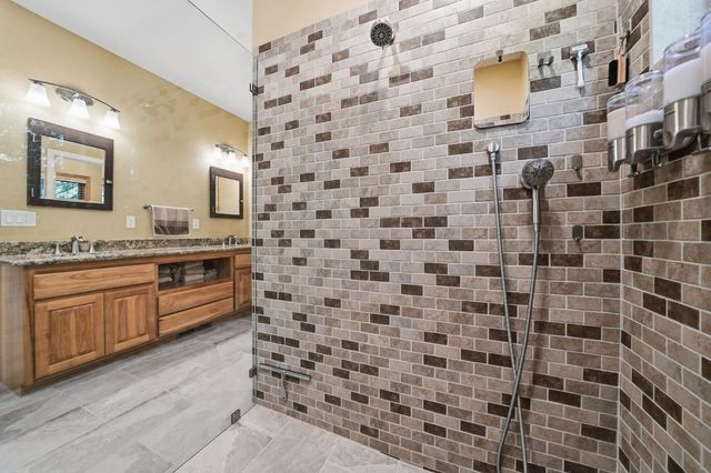 27985 Starlight Dr, Pioneer, CA 95666