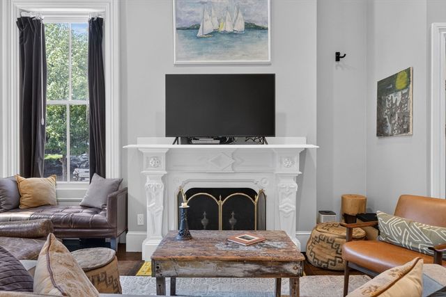 14 Hereford 1, Boston, MA 02115