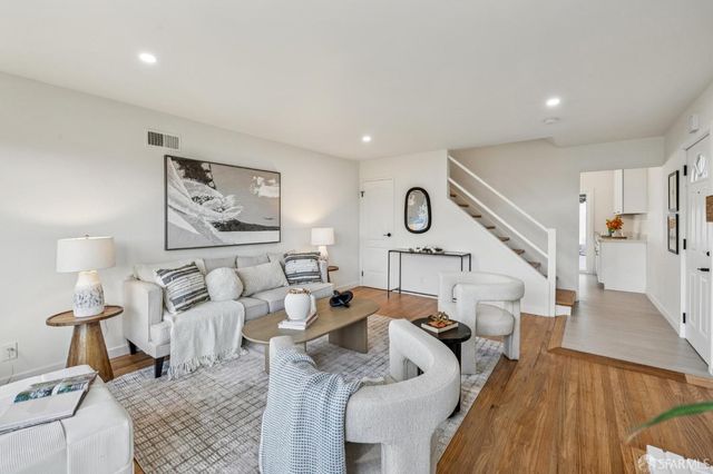 663 Foothill Drive, Pacifica, CA 94044