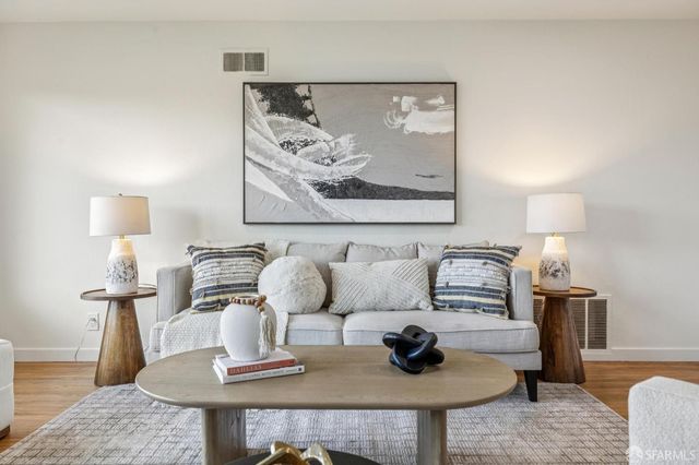 663 Foothill Drive, Pacifica, CA 94044