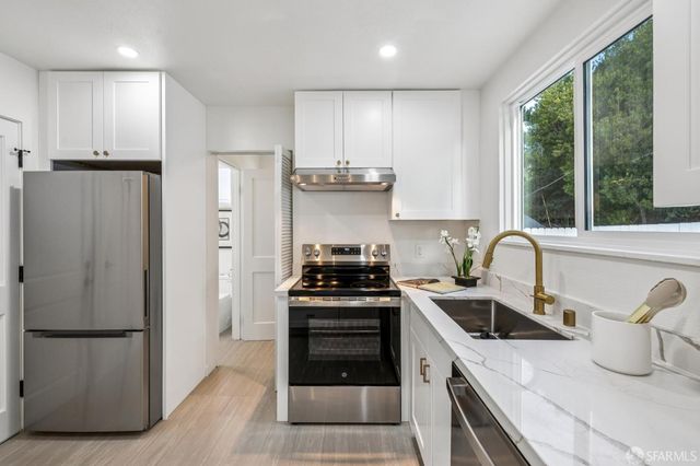 663 Foothill Drive, Pacifica, CA 94044