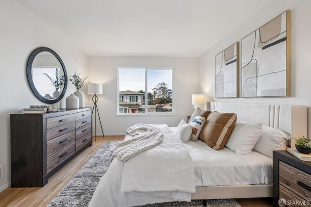 663 Foothill Drive, Pacifica, CA 94044