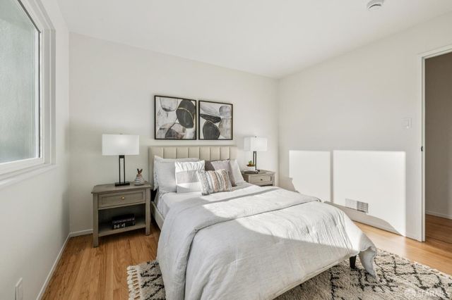 663 Foothill Drive, Pacifica, CA 94044