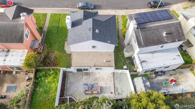 663 Foothill Drive, Pacifica, CA 94044