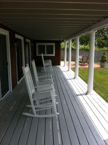 2 S Valley Road, Hampton Bays, NY 11946