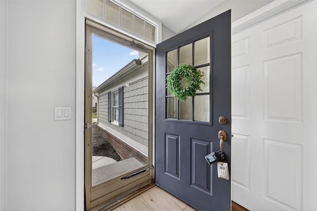 2485 Wild Brook Run, Bloomfield Hills, MI 48304