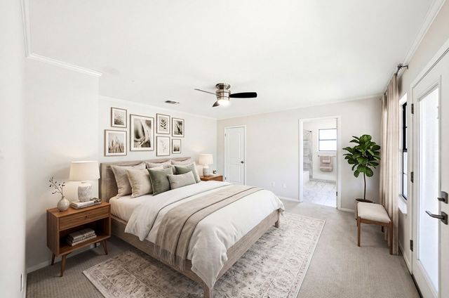 1300 Warbler Dr, Kerrville, TX 78028