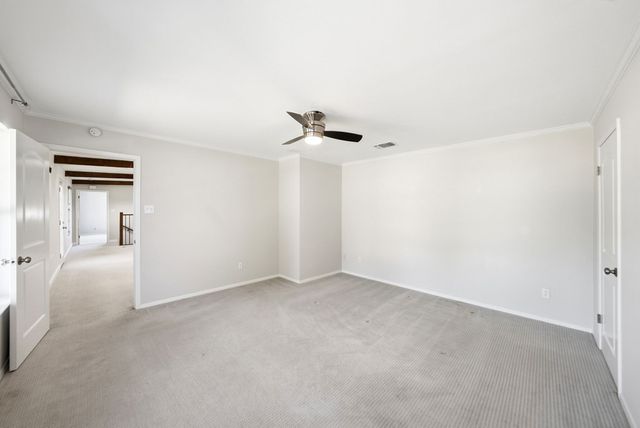 1300 Warbler Dr, Kerrville, TX 78028