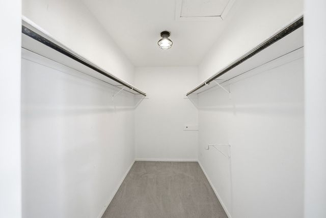 1300 Warbler Dr, Kerrville, TX 78028