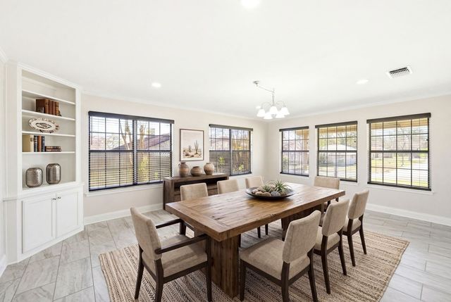 1300 Warbler Dr, Kerrville, TX 78028