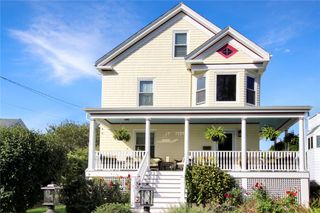 99 Roseneath Avenue, Newport, RI 02840