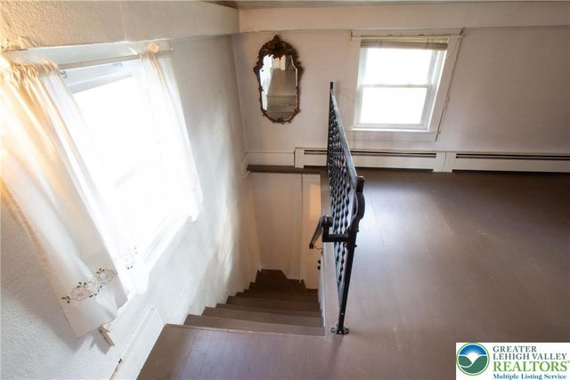 113 winter Street, Upper Mt Bethel Twp, PA 18343