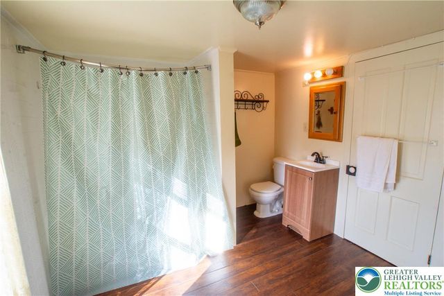 113 winter Street, Upper Mt Bethel Twp, PA 18343