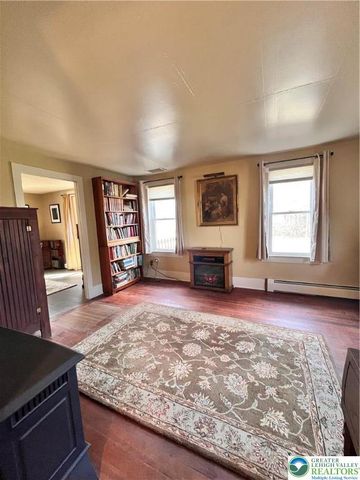 113 winter Street, Upper Mt Bethel Twp, PA 18343