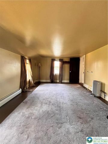 113 winter Street, Upper Mt Bethel Twp, PA 18343