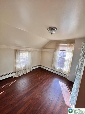 113 winter Street, Upper Mt Bethel Twp, PA 18343