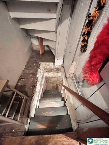 113 winter Street, Upper Mt Bethel Twp, PA 18343