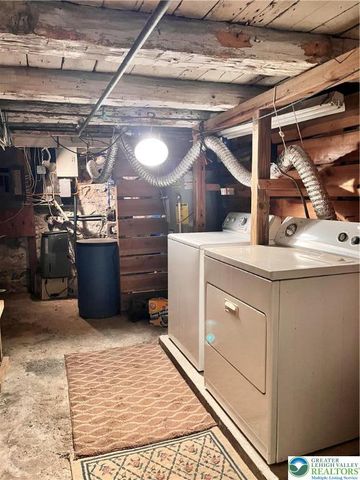 113 winter Street, Upper Mt Bethel Twp, PA 18343