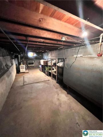 113 winter Street, Upper Mt Bethel Twp, PA 18343