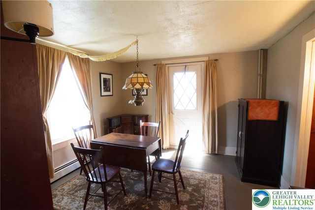 113 winter Street, Upper Mt Bethel Twp, PA 18343