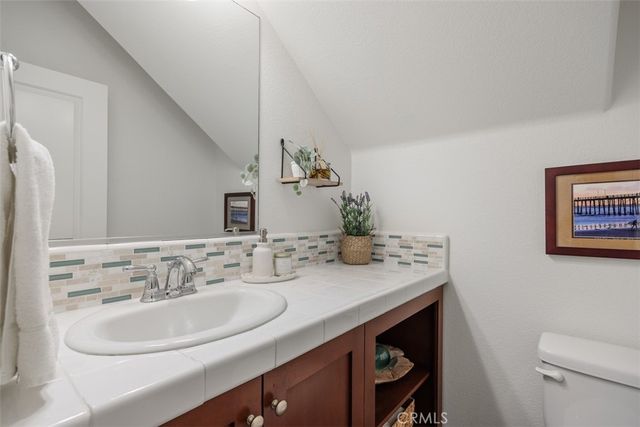 2304 Sky Corral Lane, San Marcos, CA 92078